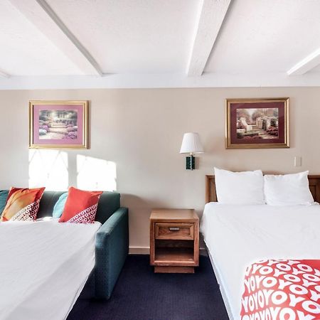 Oyo Hotel Wadsworth Oh I-76 Kültér fotó