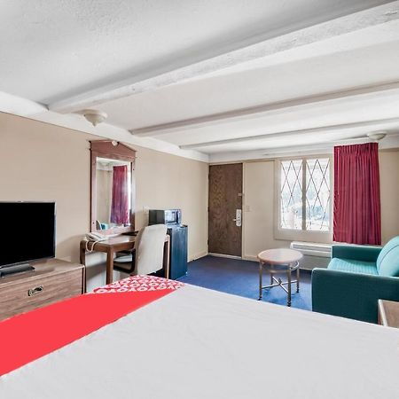 Oyo Hotel Wadsworth Oh I-76 Kültér fotó
